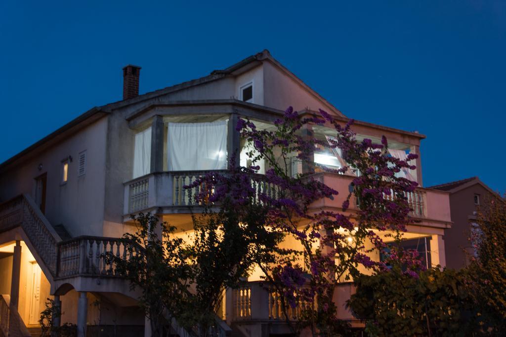 Apartment Klara ビオグラード・ナ・モル エクステリア 写真